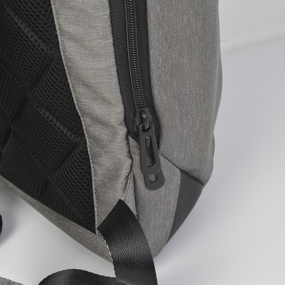 UrbanTrek 15.6" Padded Laptop Backpack 4