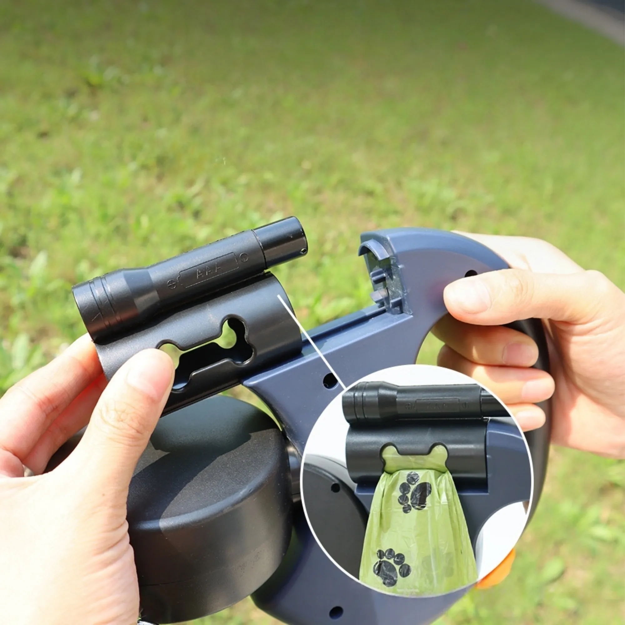 Dual-Headed LED Retractable Dog Leash 5