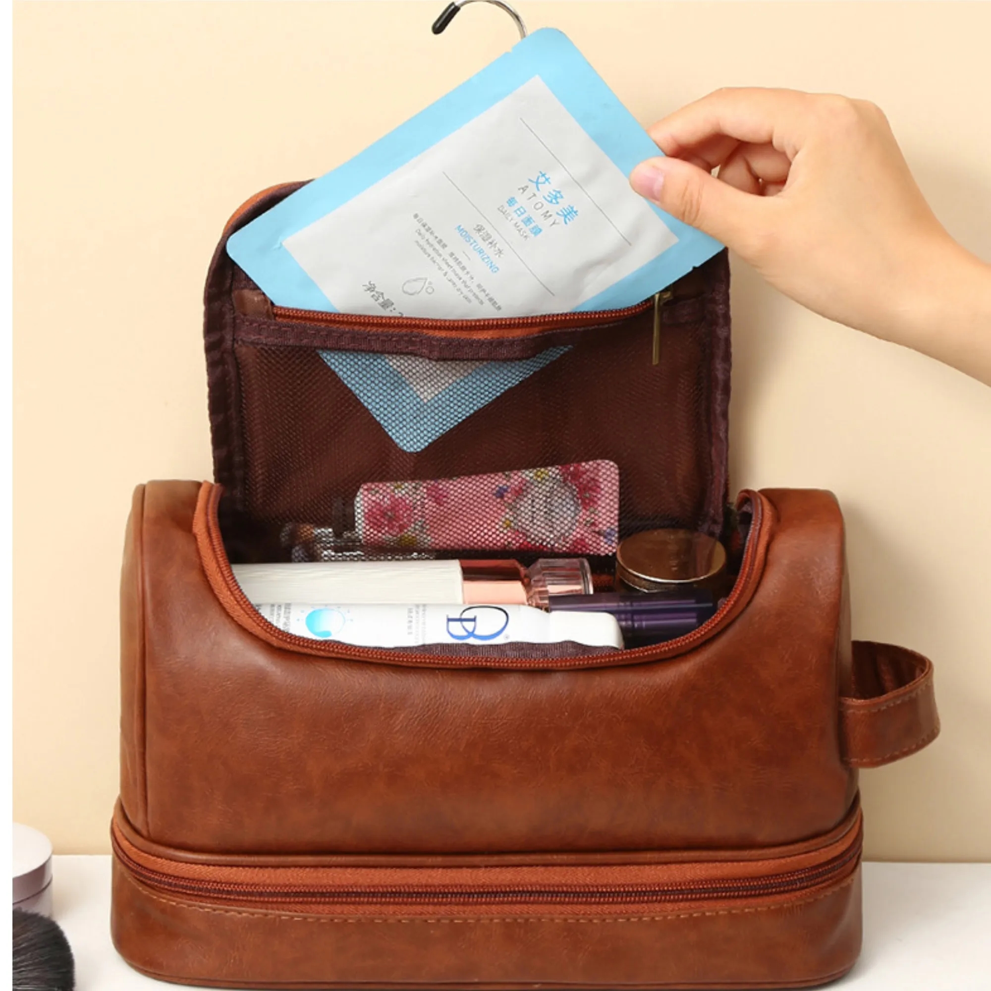 Leather Travel Cosmetic Organize Toiletry Bag with Handle 4
