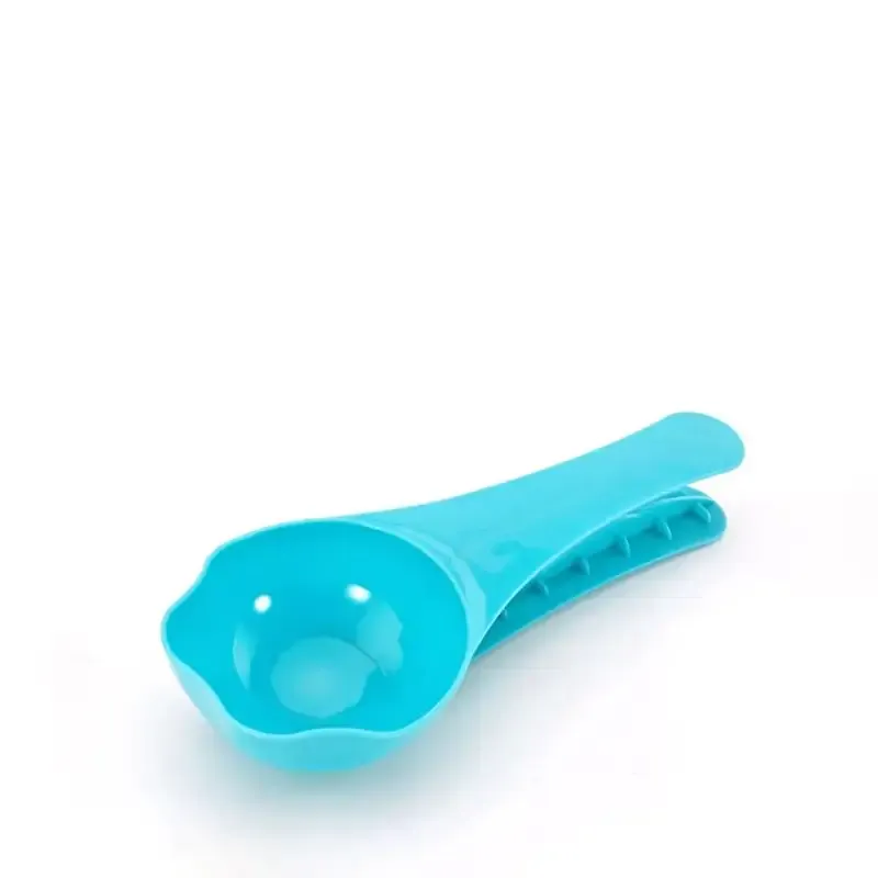 Pet Food Scoop with Bag Clip 4