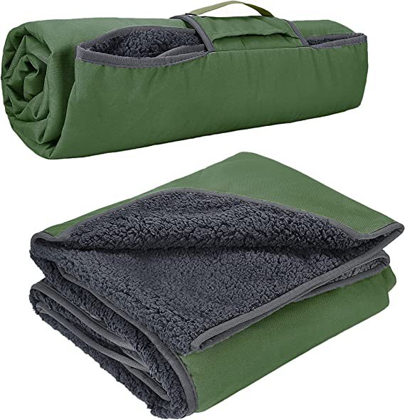 Warm Lambkin Beach Picnic Mat 4