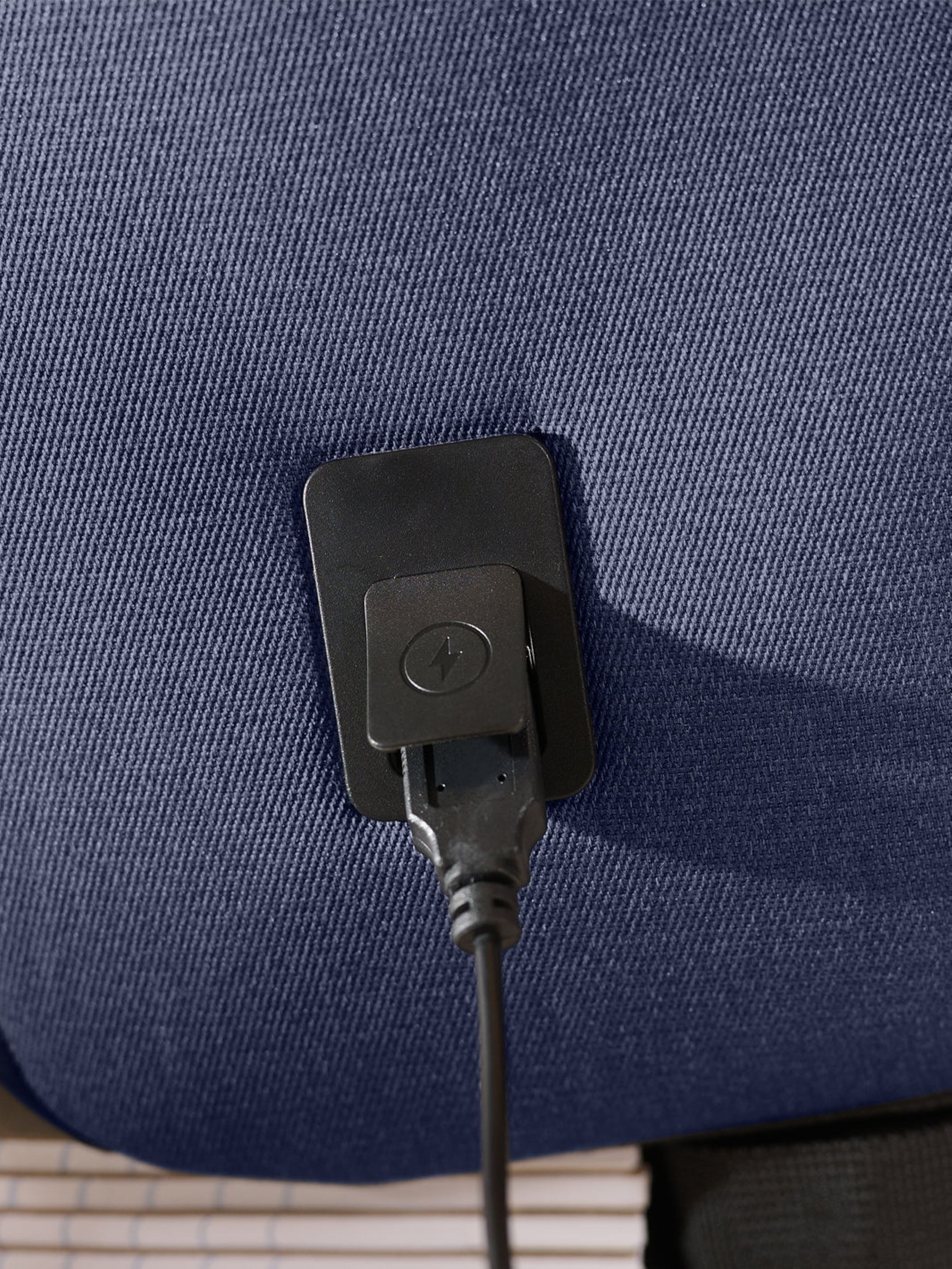 EZRI Travel Backpack with Embroidery 7