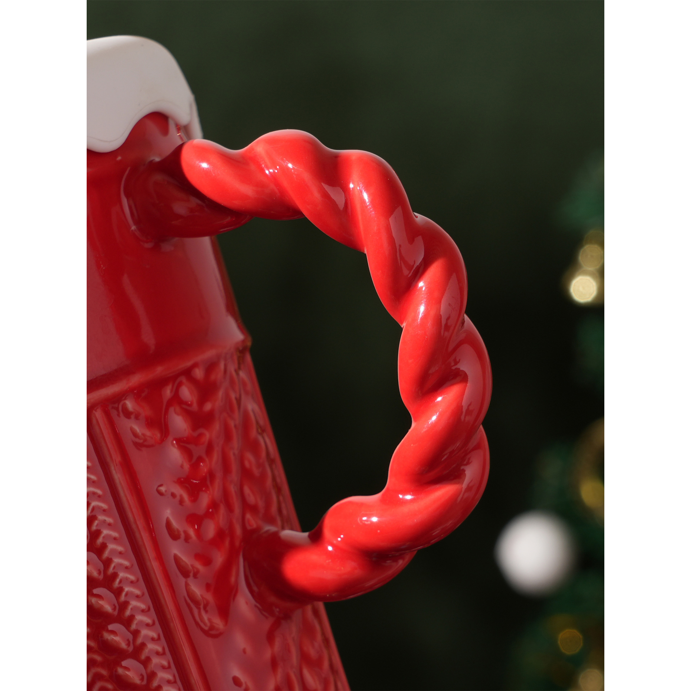 Festive Ceramic Mug with Straw and Lid for Christmas 3