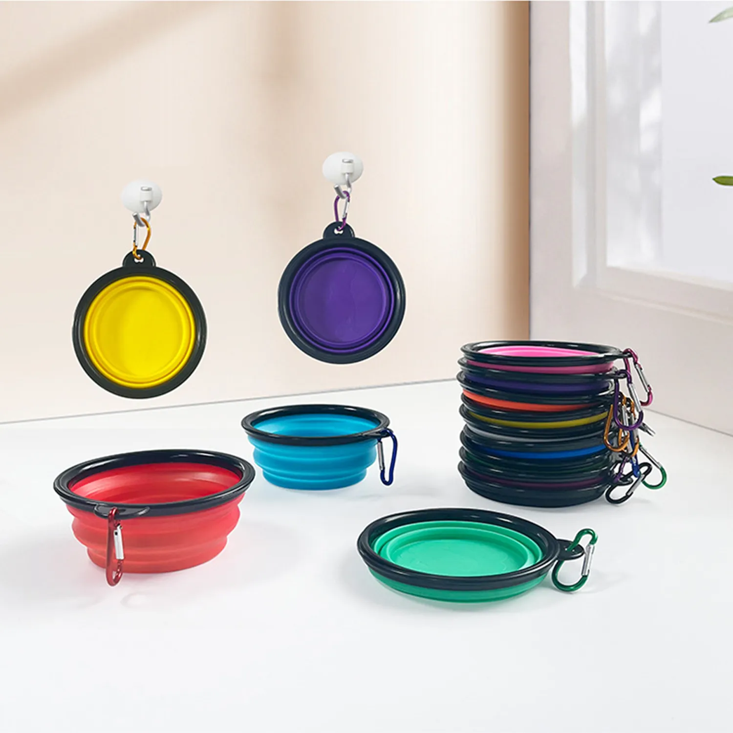 33.8oz TPE Foldable Pet Bowl with Climbing Buckle 4