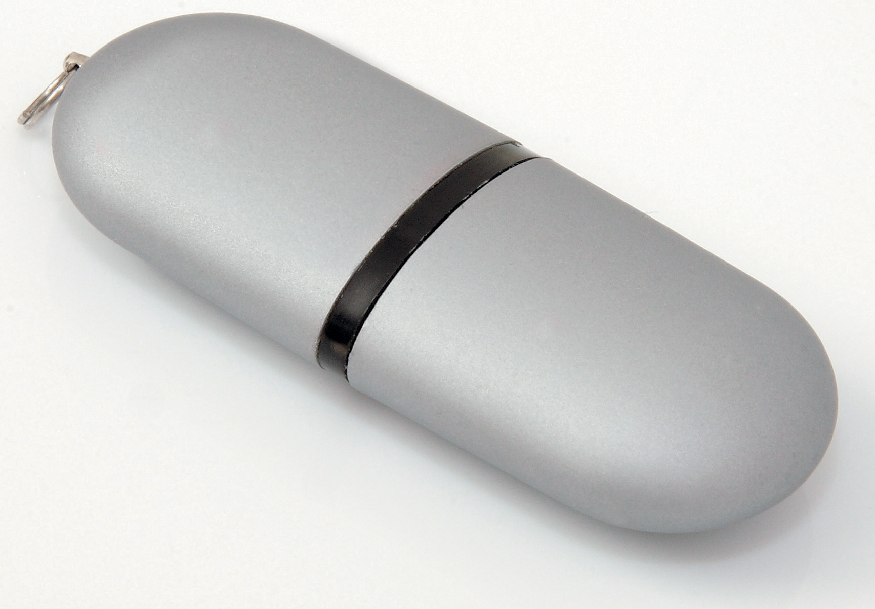 Universal Source® 2 GB Oval USB 2.0 Flash Drive 16