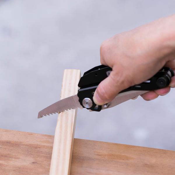 Basecamp Fire Starter Multi-Tool 1
