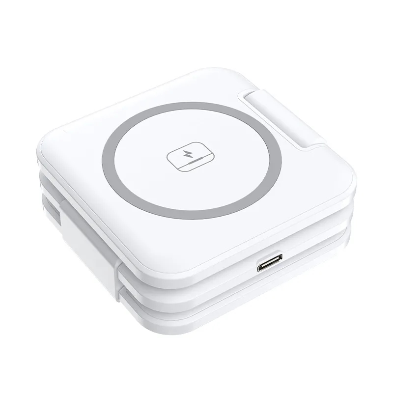Magnetic 3-in-1 wireless fast charging 2