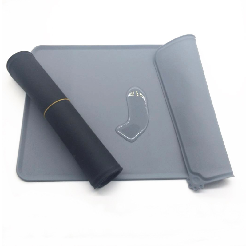 Square Silicone Pet Mat 1