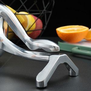 Plastic Bull Shaped Lemon Juice Squeezer 7