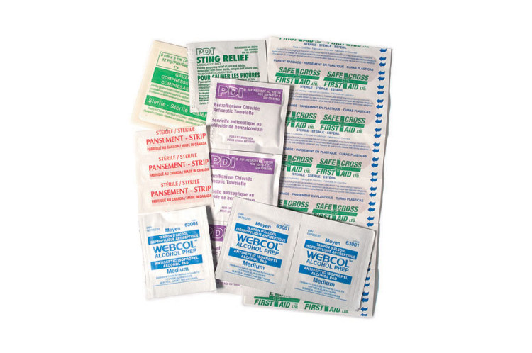 23 Piece First Aid Kit 1