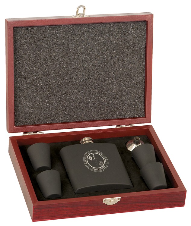 Rosewood Finish Black Flask Set (engraved plate) 1