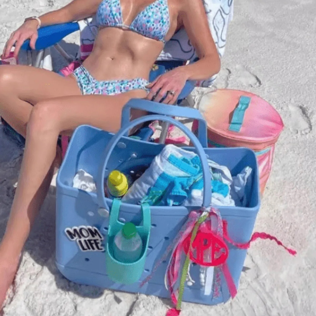 Large Capacity EVA Perforated Beach Tote Bag With Handles 2