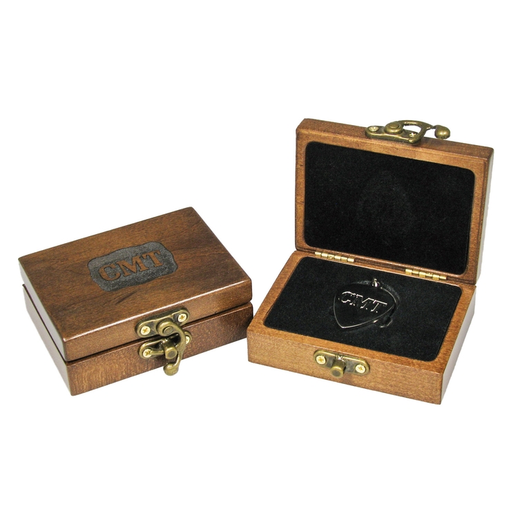 Small Medallion Box with Latch, 4 x 3 x 1.435" 9