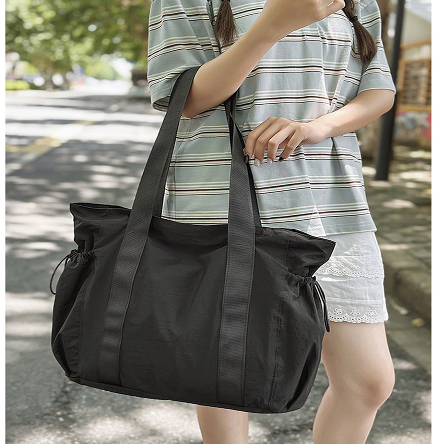 Large Capacity Nylon Shoulder Tote Bag, custom tote bag with logo imprint 5