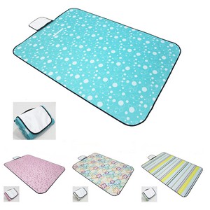 Thickened Outdoor Picnic Mat With Multifunctional Use 7