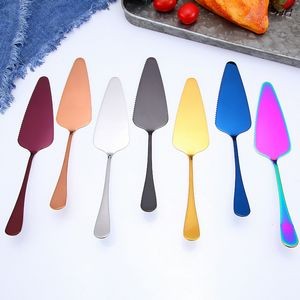 Triangle Serrated Cake Spatula Cutter 17