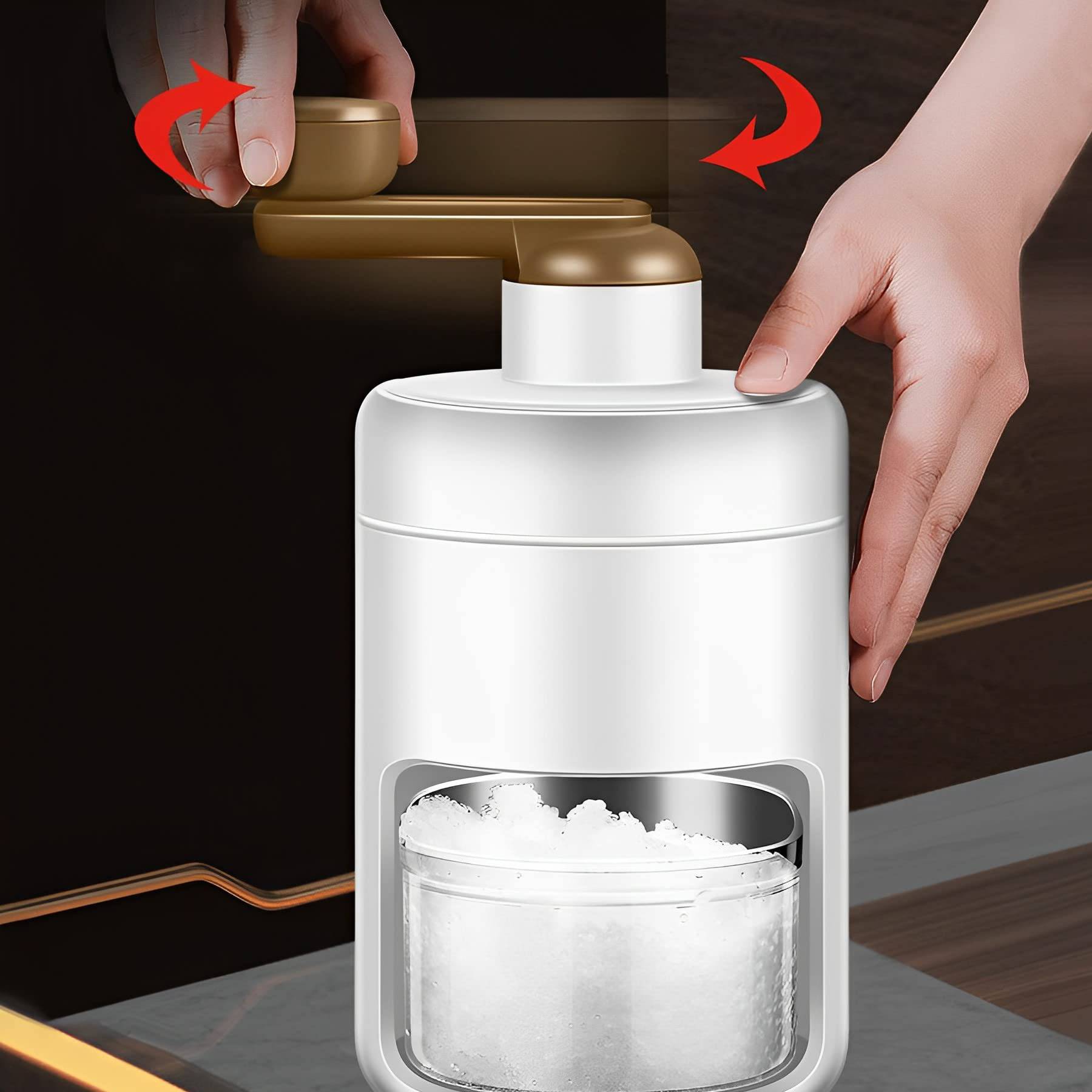 Small hand-cranked ice crusher 5