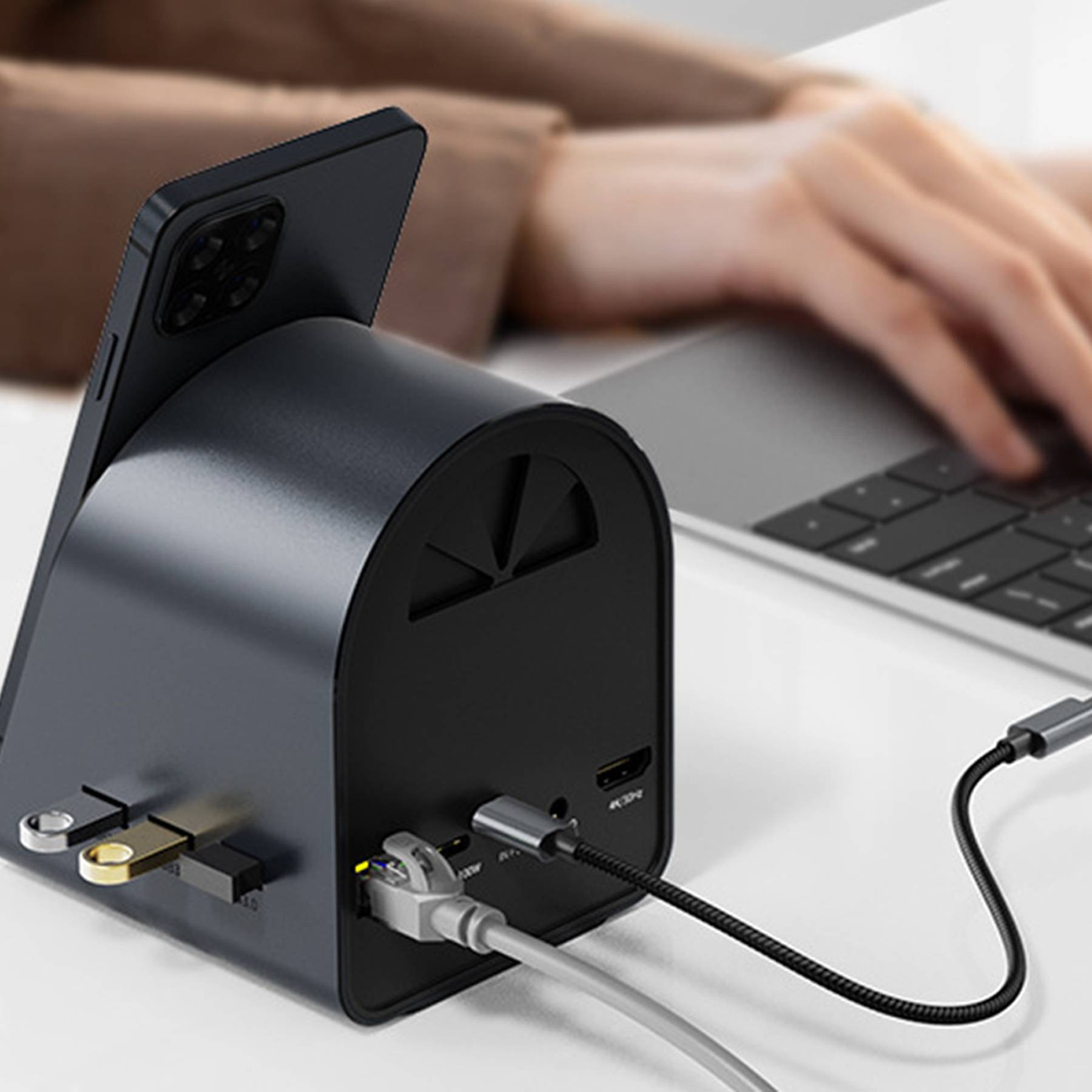 11 in 1 Type-C Wireless Charging Dock 5
