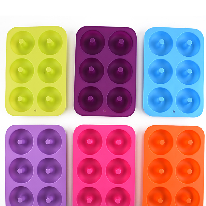Non-Stick Silicone Donut Mold for 6 Donuts 2.95 Inch 18