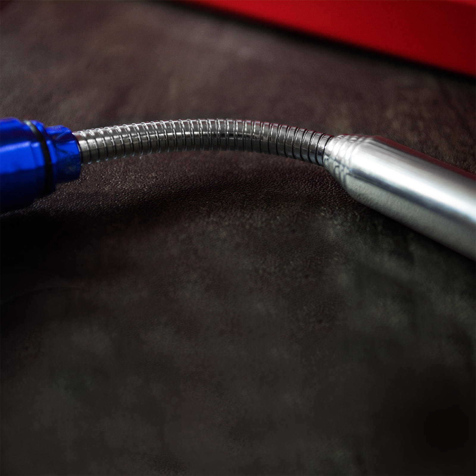 Telescoping Flex Flashlight