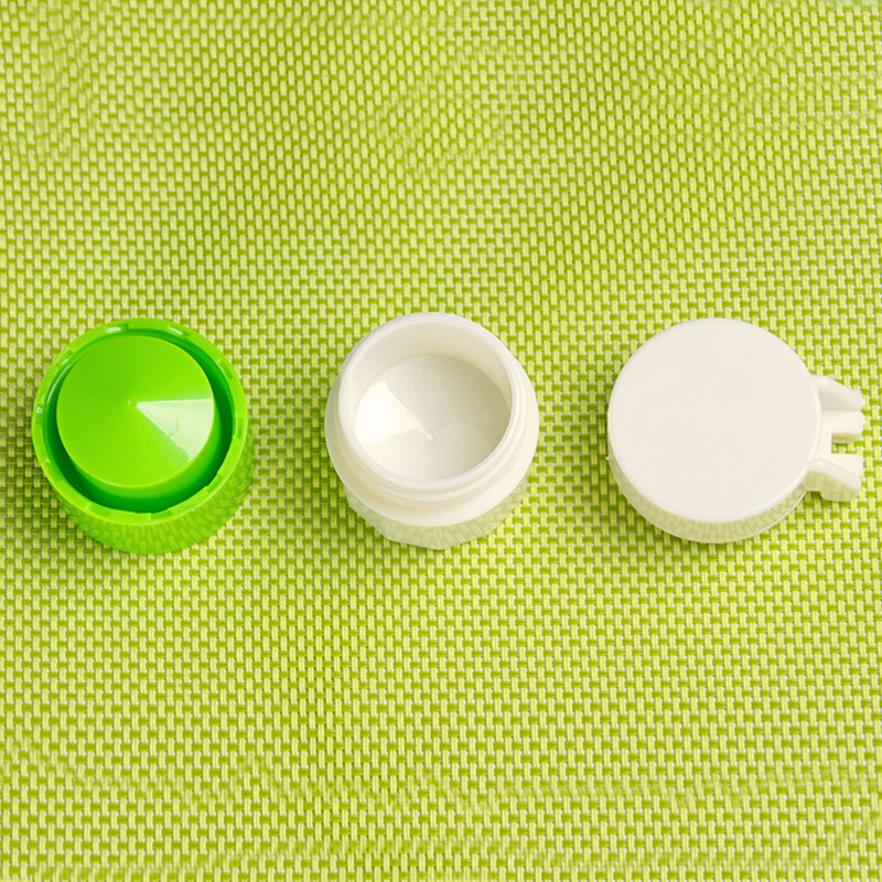 3 In 1 Multifunction Pill Organizer With Cutter 3