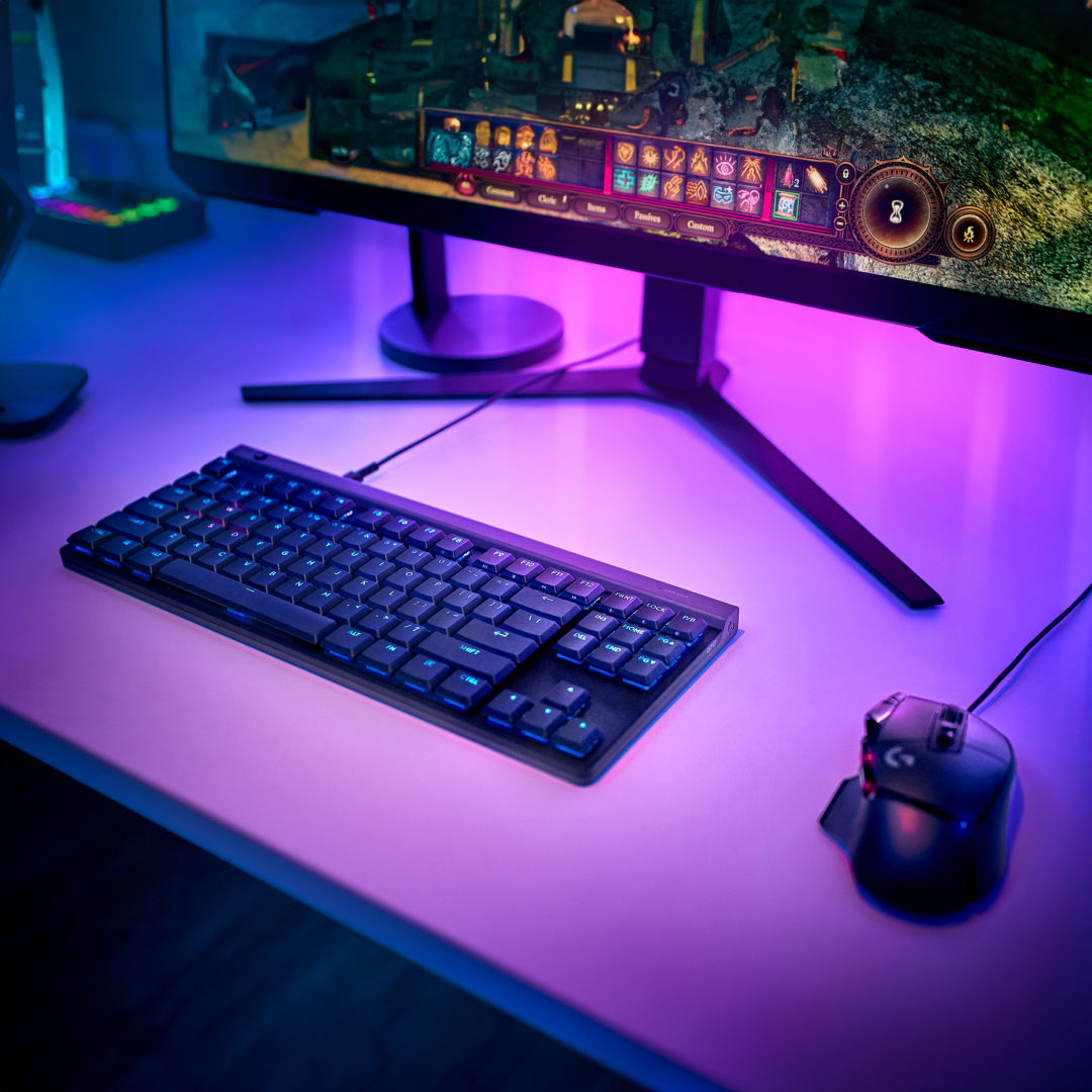 Logitech® Lightspeed Gaming Keyboard 12