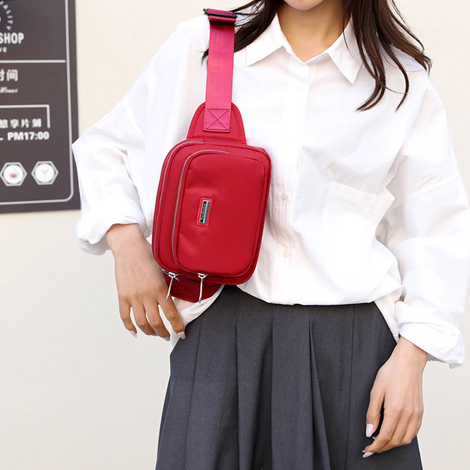 Large Capacity Wear-resistant Waterproof Waist Bag 2