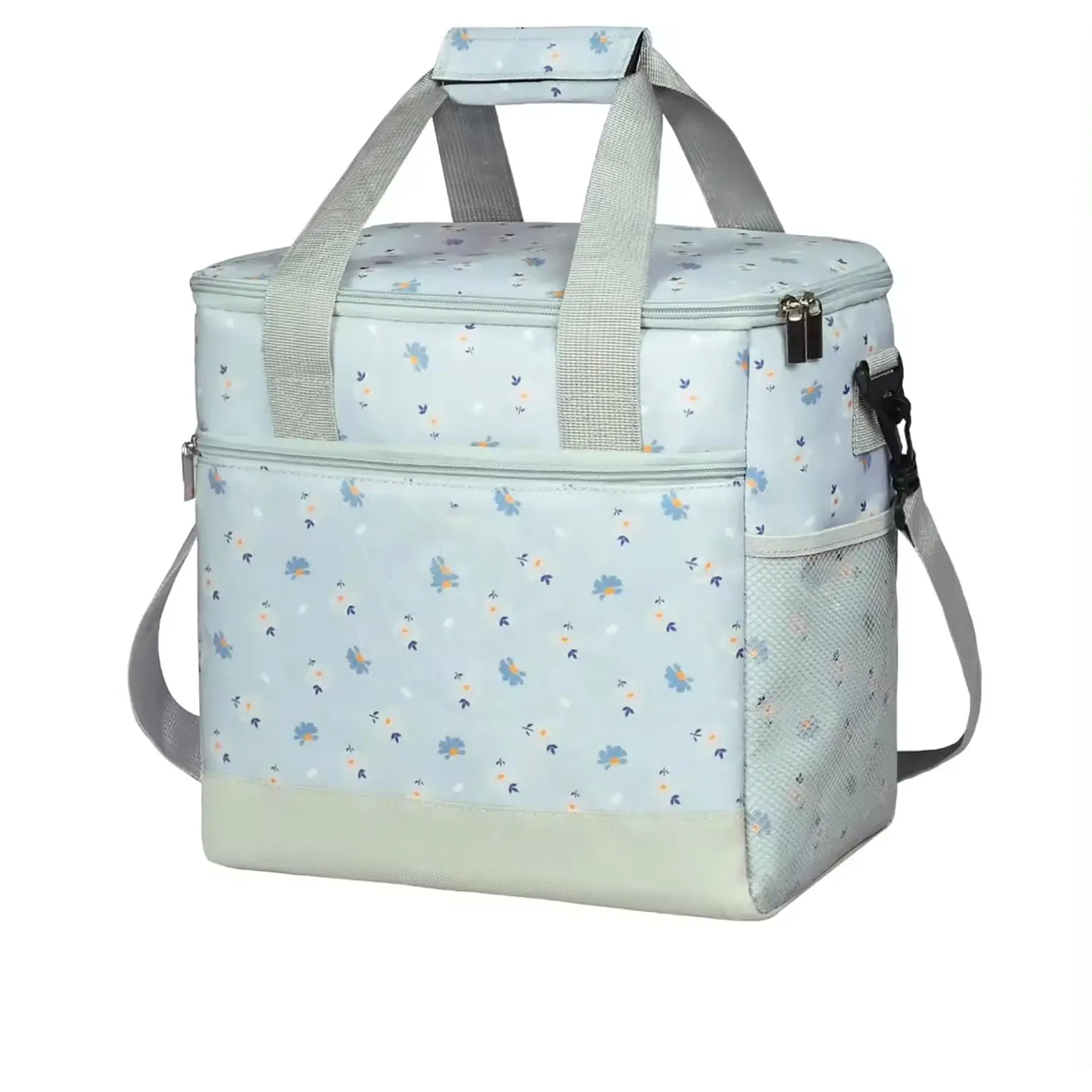 Large Cooler with Insulated Bag 2