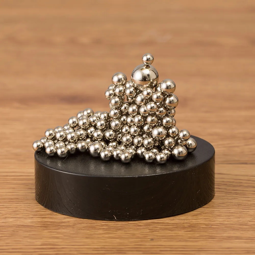 Magnetic Sculpture Office Decompression Tool 5
