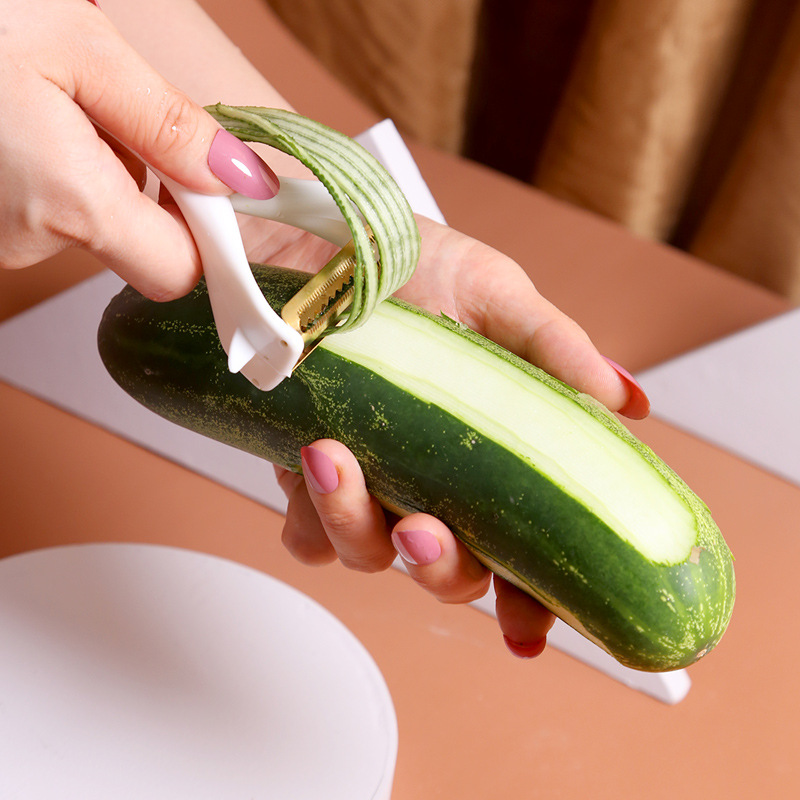 Multifunctional Kitchen Fruit Peeler 3