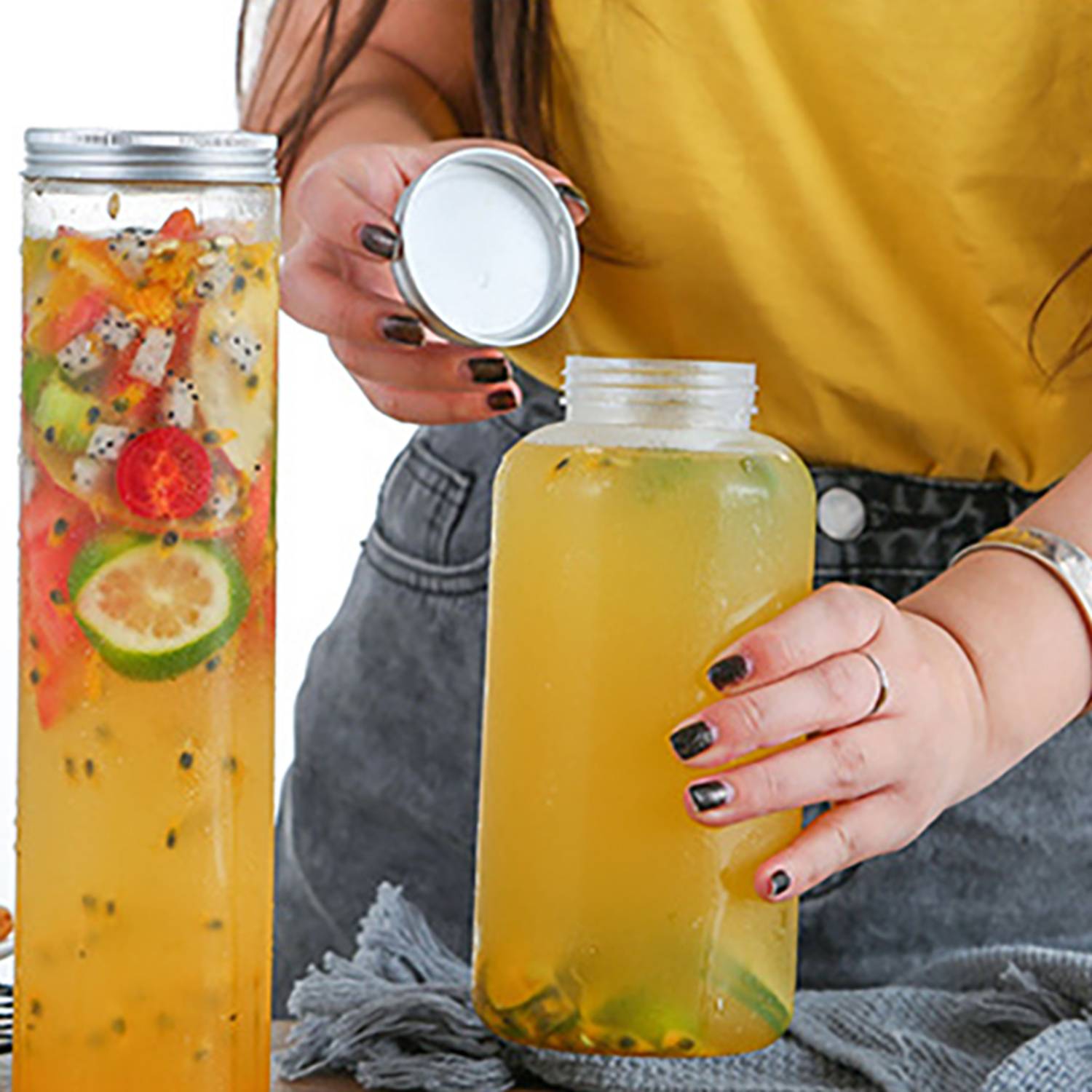 34 oz Clear PET Juice Bottle with Sealing Lid 6