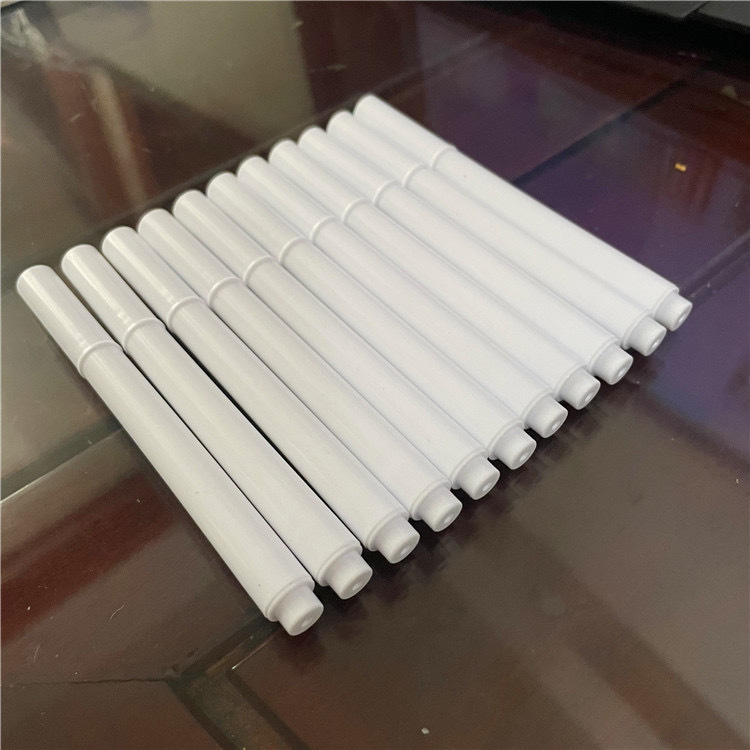 White Liquid Chalk Marker 3