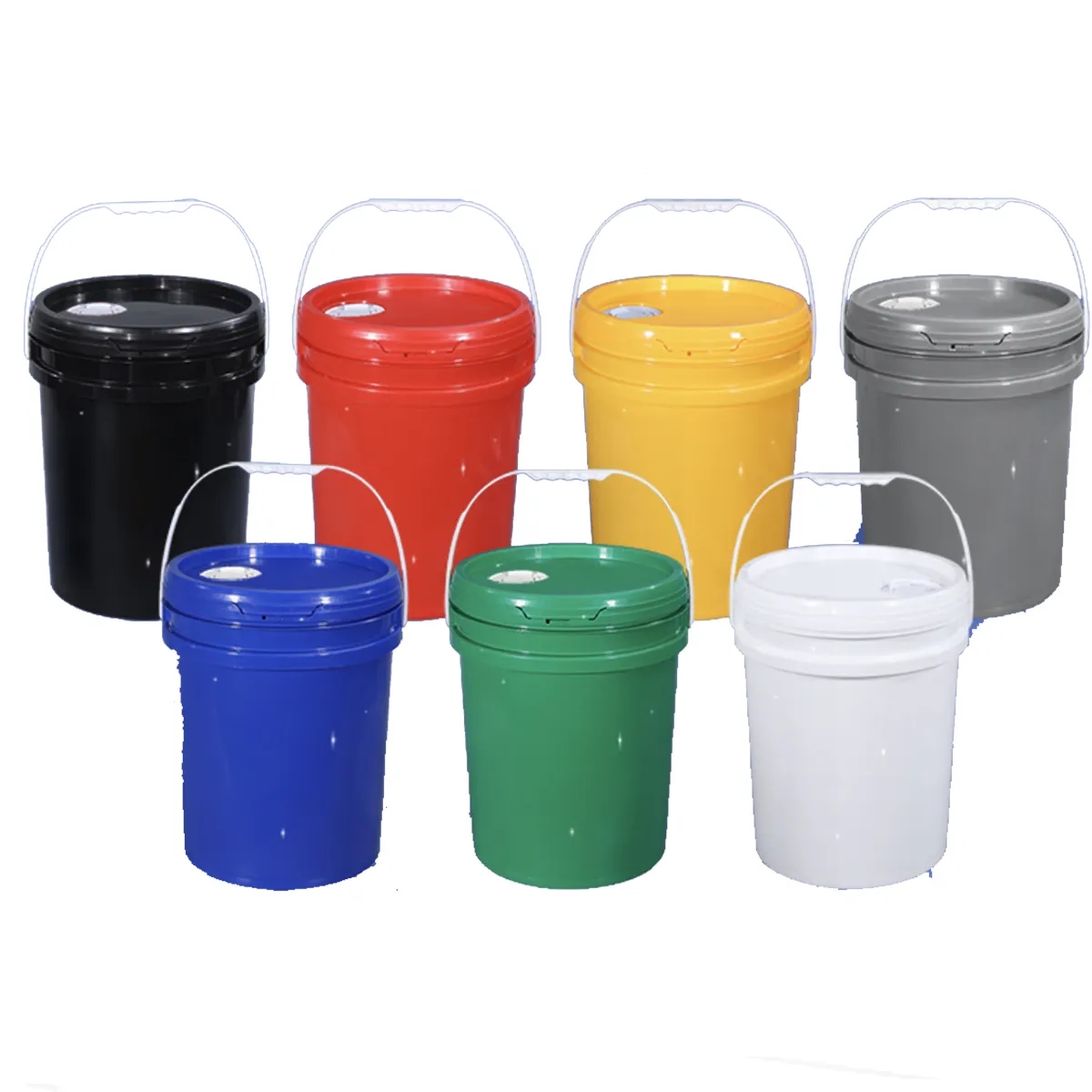 5 Gallon Plastic Bucket With Handle and Lid 4
