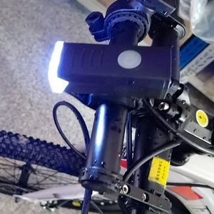 Rechargeable Waterproof Bicycle Light 2