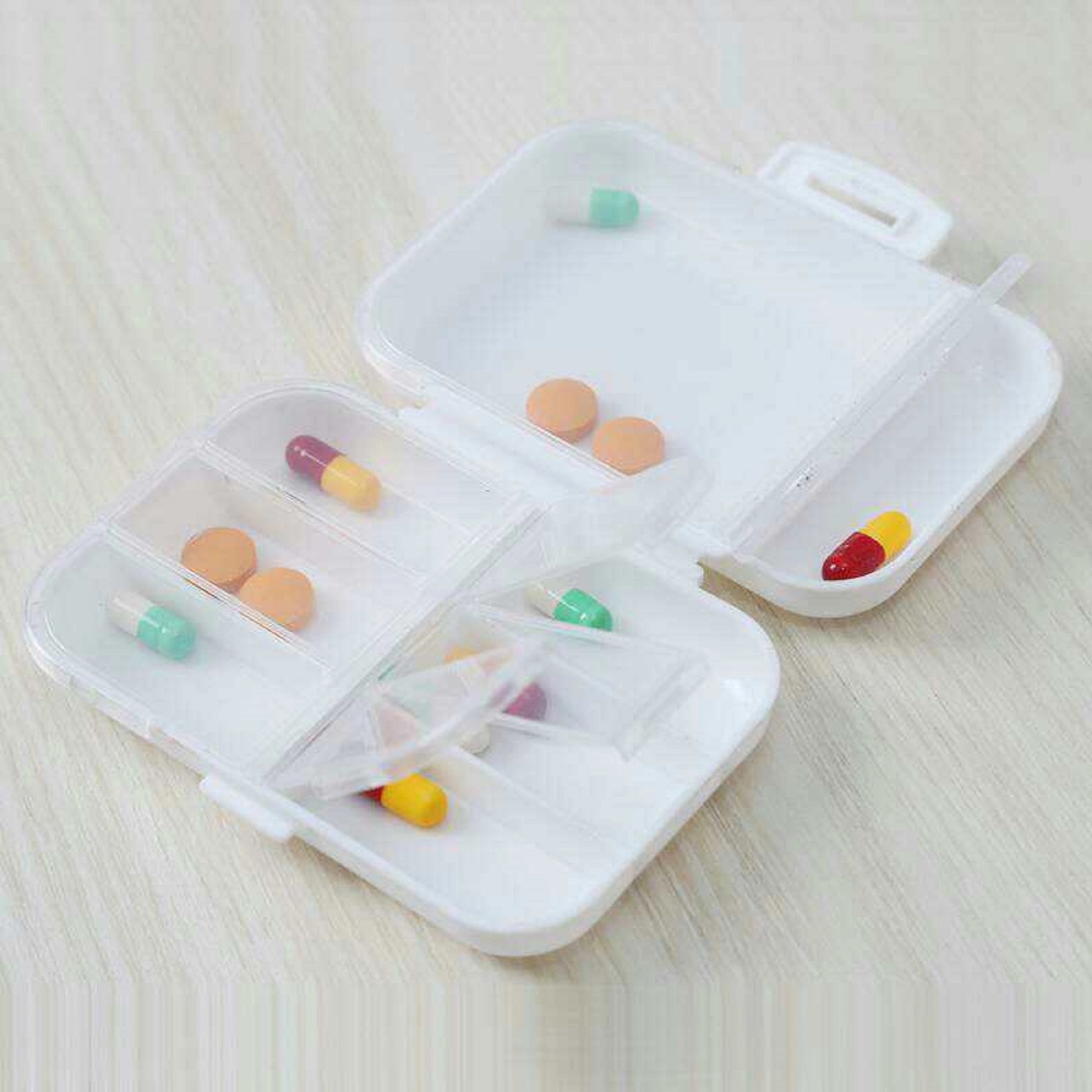8 Compartments Plastic Waterproof Pill Box 4