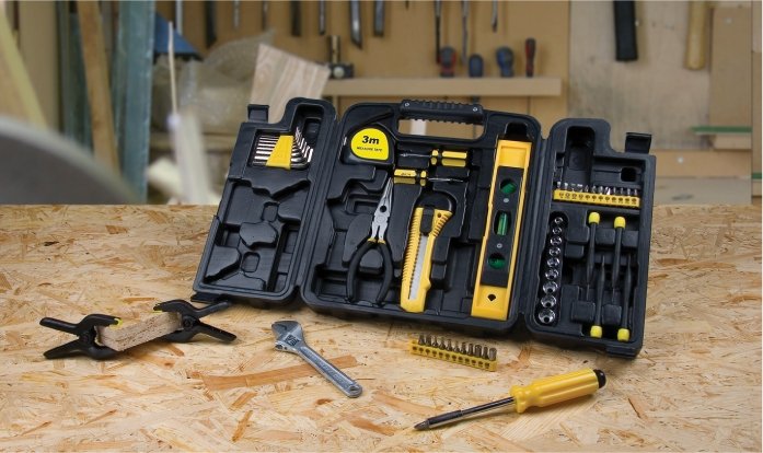 Tool Set with Tri-Fold Carrying Case 1