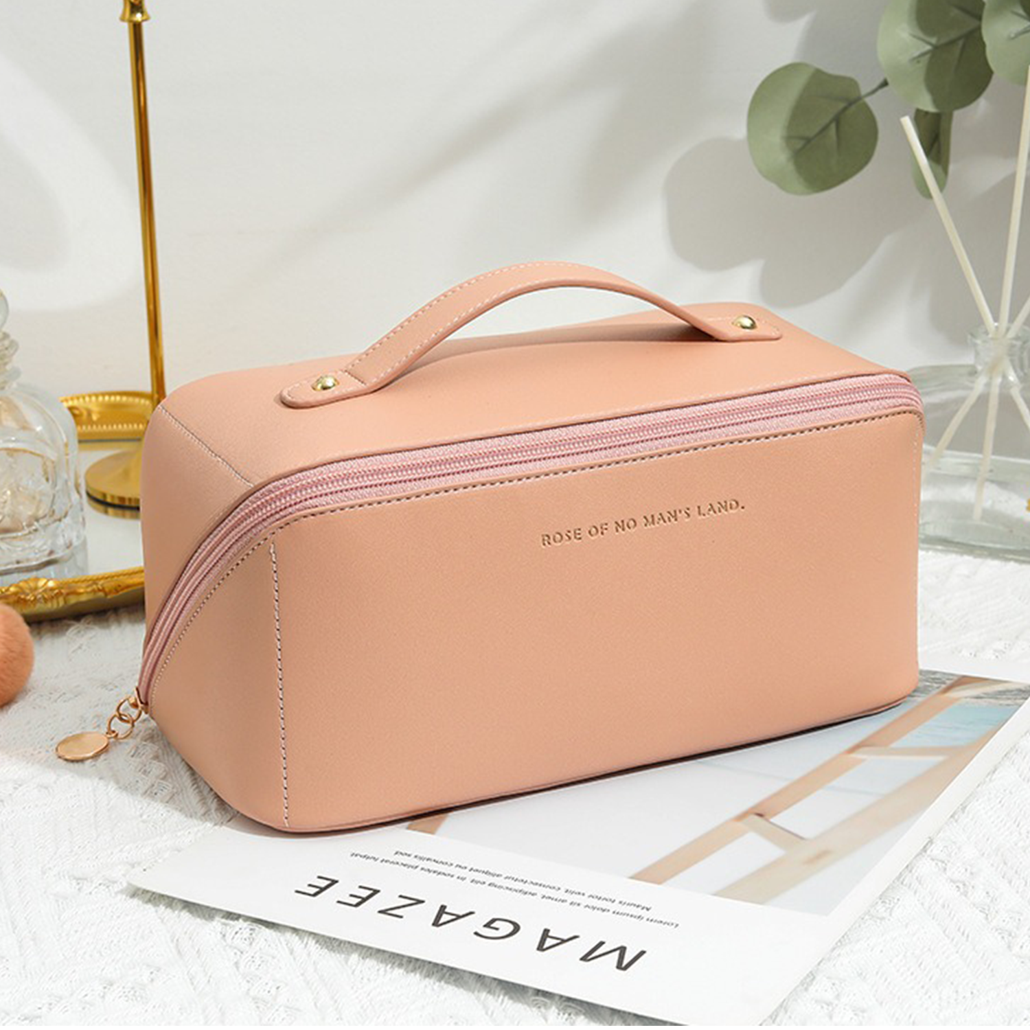 Pu Cosmetic Bag With Handle 3