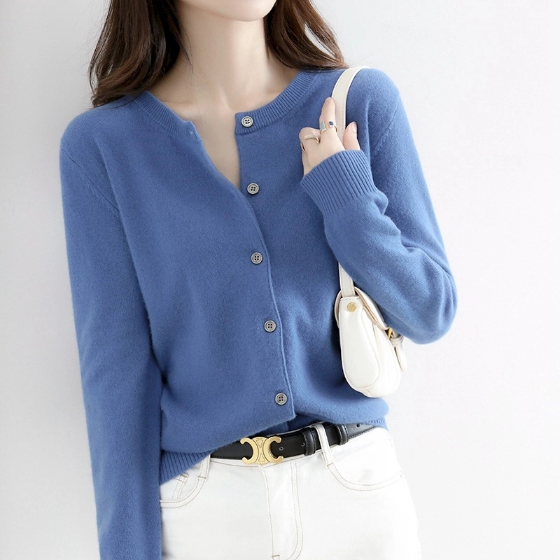 Ladies' Cardigan Sweater 9