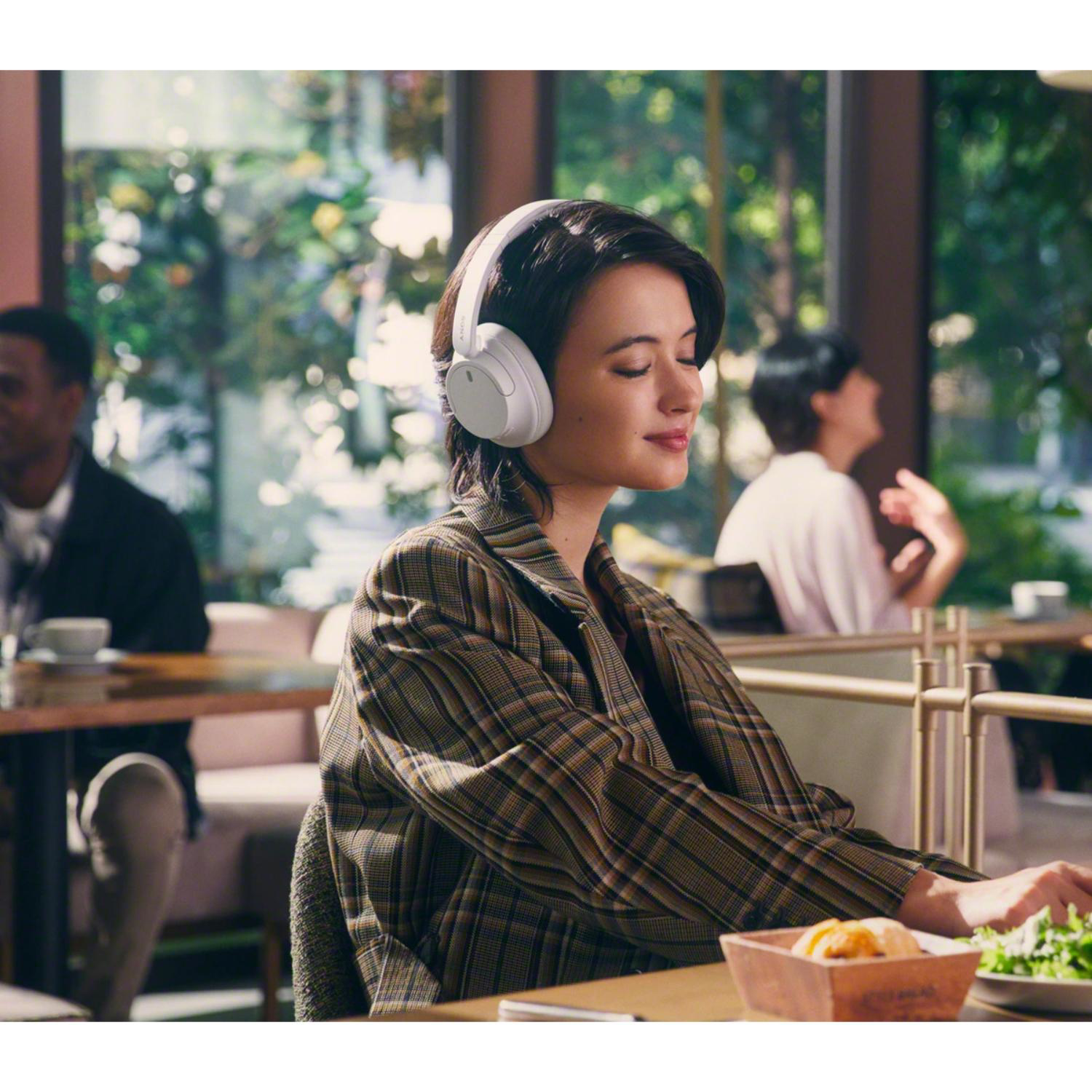 Sony® Wireless Noise Canceling Headphone 5