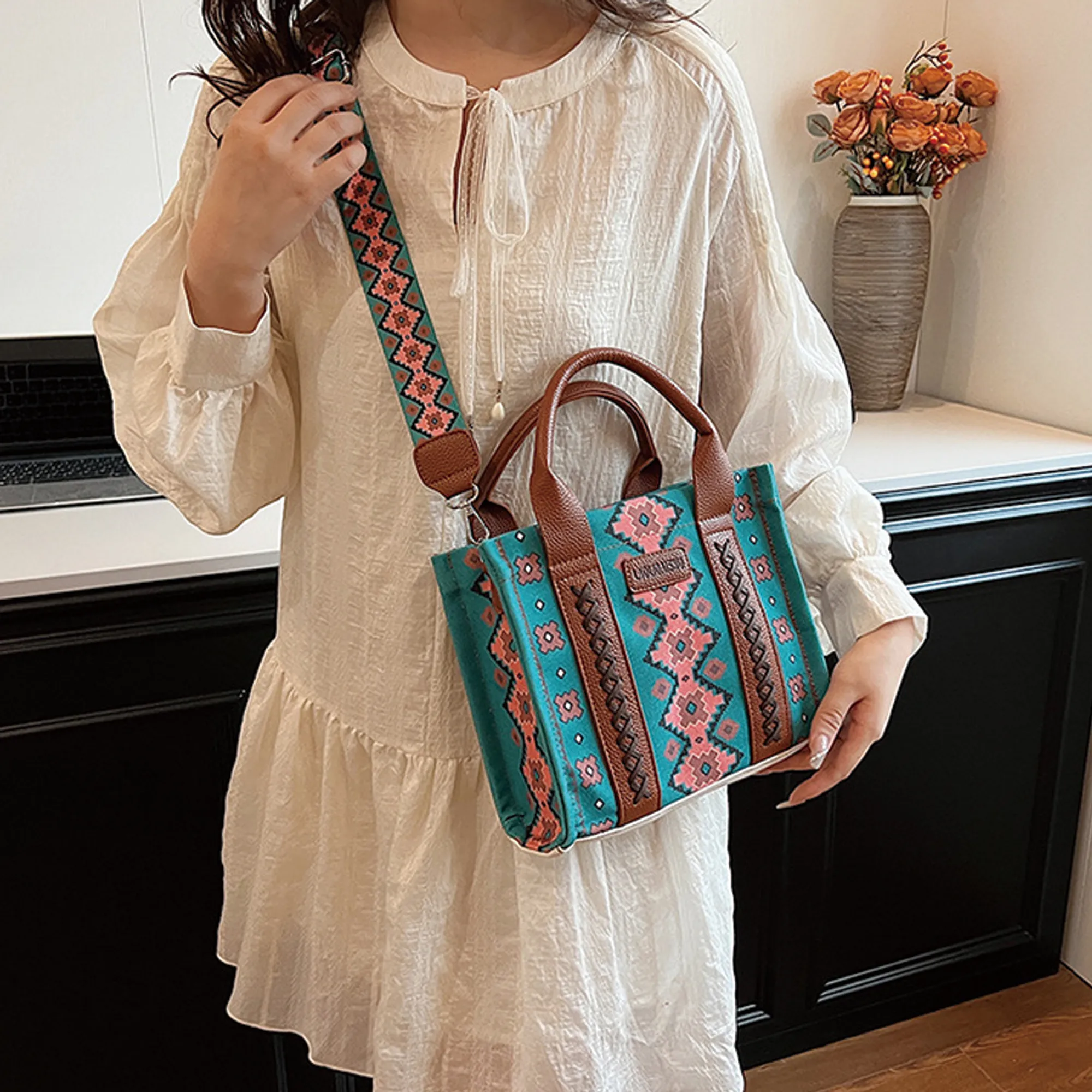 Custom Tote Bag Shoulder Handbags for Women, custom tote bag with logo imprint 4