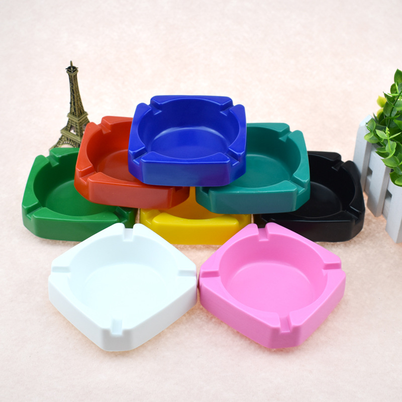Square Plastic Ash Tray 2