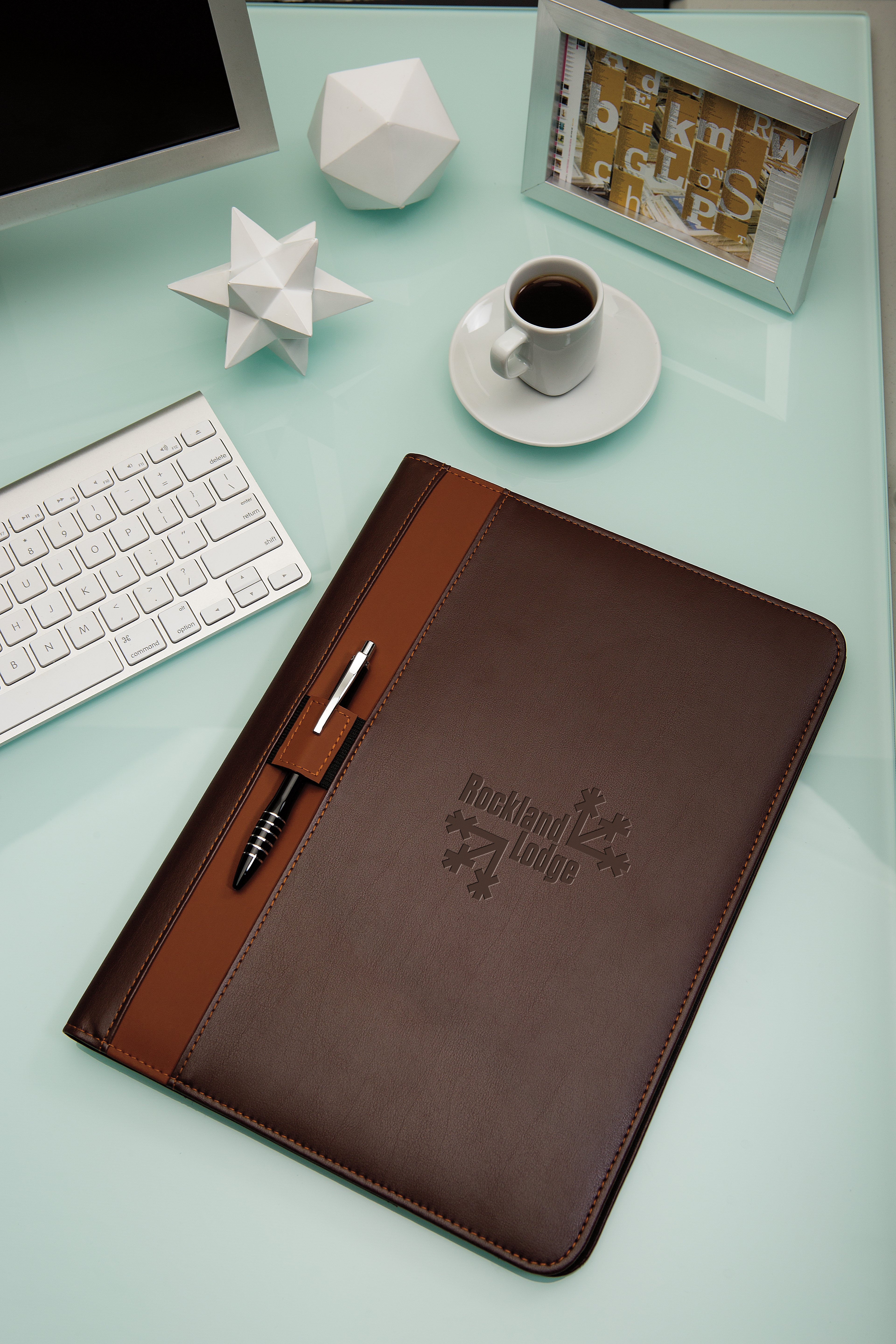Good Value™ Vintage Style Padfolio 3