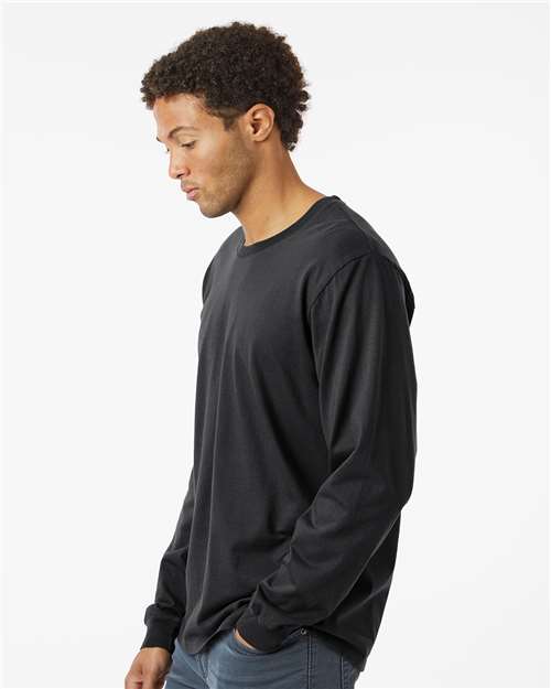 Unisex Classic Long Sleeve T-Shirt - 220 26